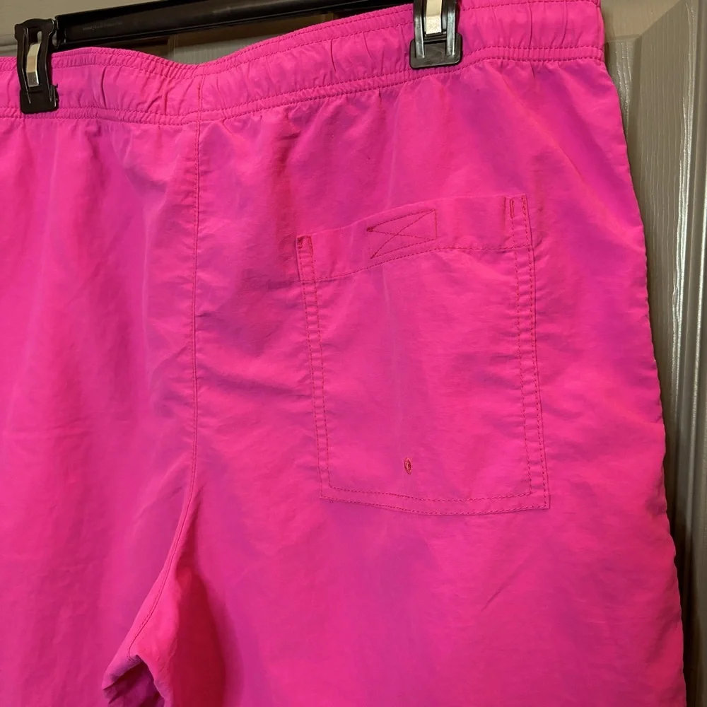 American Eagle Men’s All Day Short Pink L Pull On Shorts
